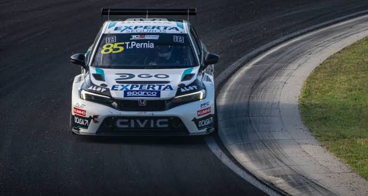 Tiago Pernía llegó dentro del Top Ten en la segunda carrera del TCR Europeo en Monza