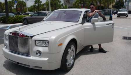 El Rolls-Royce de Ricardo Fort, a la venta