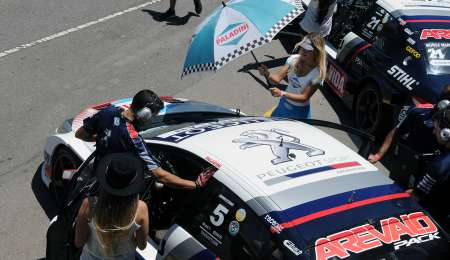 LOS 6 LEONES RENOVADOS PARA SÚPER TC 2000