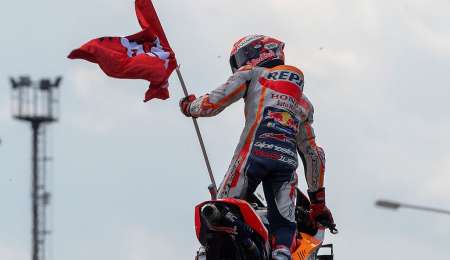 50 victorias a la sombra de Márquez