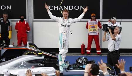 Rosberg se hizo fuerte