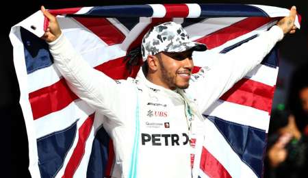Los saludos a Lewis Hamilton tras el campeonato 