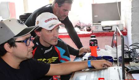 Trosset apunta todo al plan A