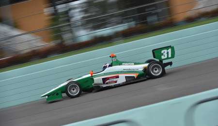 Dapero en los test de Indy Lights