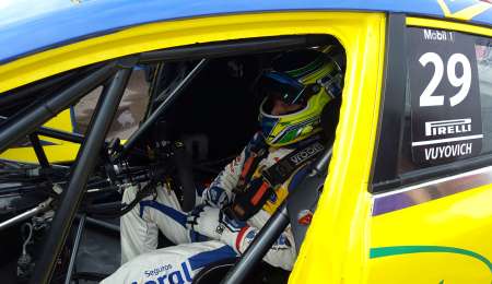 VUYOVICH AL EQUIPO FELA