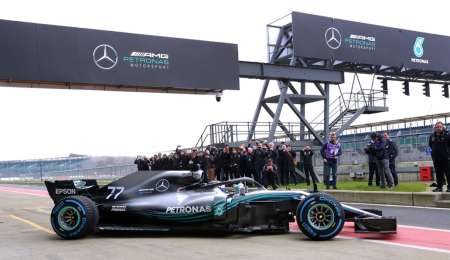 La impresionante suma de publicidad para Mercedes