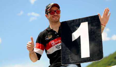 El campeón pone todo en su lugar