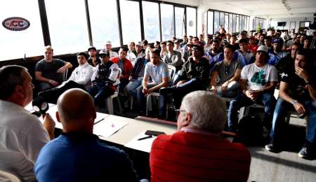 El pez por la boca muere 