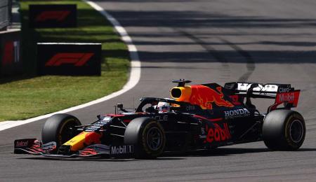 Max Verstappen estira la ventaja