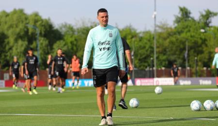 El regalo fierrero que recibió Scaloni