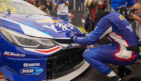 Final vibrante y Canapino con acompañante