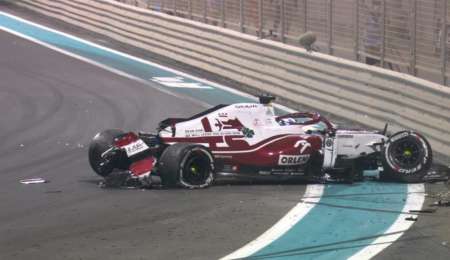 Raikkonen arrancó mal su despedida