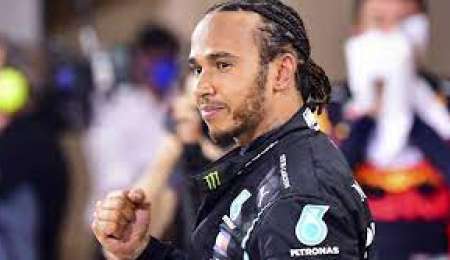 Wolff: "me gustaría que Hamilton siga corriendo"