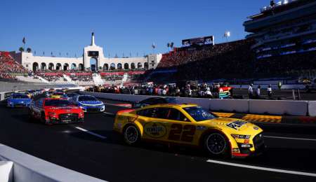Nascar: Joey Logano brilló en el Coliseo