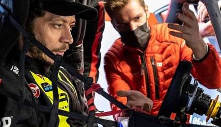 Rossi arrancó la temporada en cuatro ruedas