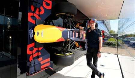 Verstappen y Red Bull, juntos por más tiempo