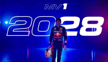 Es oficial: Vertappen con Red Bull hasta 2028