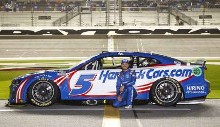 Nascar: el equipo campeón corre para Ucrania