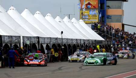 Las chicanas entre Santero y el JP en las redes