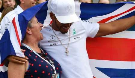 Hamilton se cambia el apellido