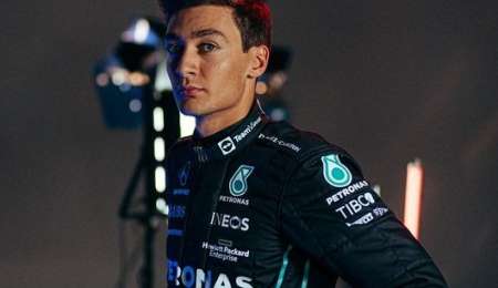 Russell, preocupado por el rendimiento de Mercedes