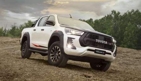 Toyota presentó la deportiva Hilux GR-S