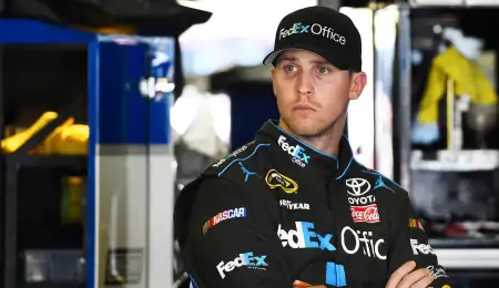 Piloto sancionado por un twitter