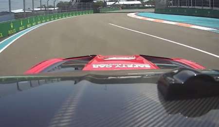 El Safety Car te lleva una vuelta a fondo en Miami