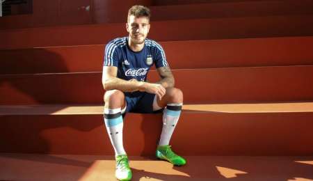 Marcos Senesi, convocado a la Finalissima con la Selección Argentina