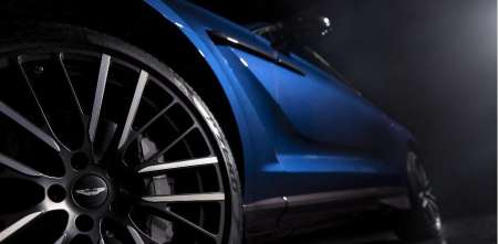 Pirelli calza el Aston Martin DBX707, el SUV de lujo