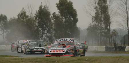 Alfonso Domenech cerró un fin de semana perfecto en el TC Mouras