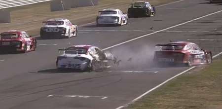 VIDEO: fuerte accidente en la final del Top Race Series