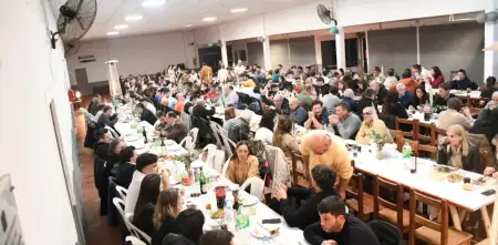 Como en la década del 60, hizo una peña para correr