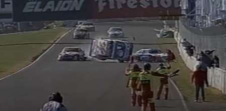 Turismo Carretera: insólito vuelco de Rossi en Paraná 2004