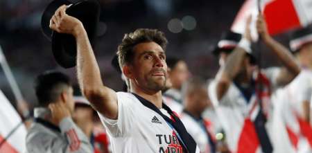 ¿Qué famoso piloto jugará en la despedida de Ponzio en River?