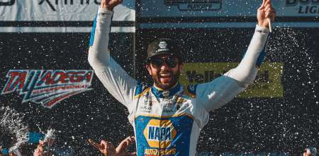 VIDEO: NASCAR: Chase Elliott ganó y pasó a la Ronda de 8