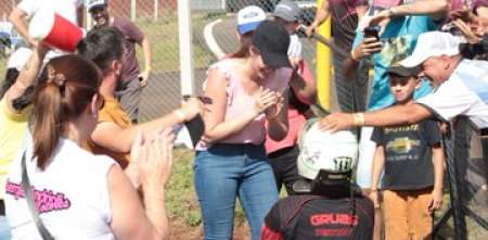 Victoria, emoción, festejo y pedido de casamiento