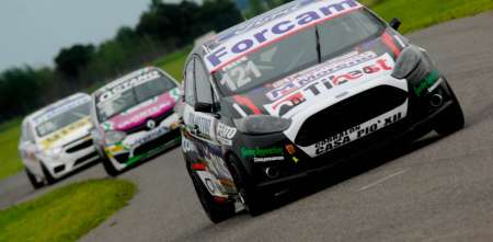 EN VIVO: mirá las series de las tres clases del Turismo Pista en Olavarría