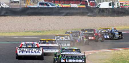 Galería: el TC disputó sus últimas series del año en El Villicum