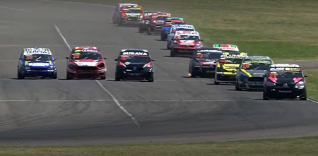 VIDEO: reviví el carrerón de la Clase 2 del Turismo Pista en Concepción del Uruguay.