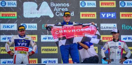 ¿Cómo vivió Vivian su victoria en la 1ra fecha del TC2000 en Buenos Aires?