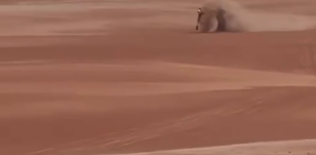 El video del accidente de Nasser Al-Attiyah en Abu Dhabi