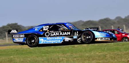 Tobías Martínez gritó victoria en la final del TC Pista en Toay