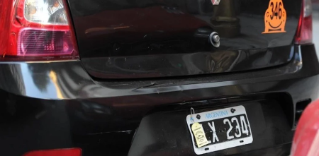Aumentó el valor de la multa por tapar la patente en CABA: ¿cuánto costará?