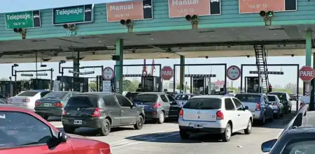 Pascuas: por un conflicto gremial, levantan las barreras del peaje