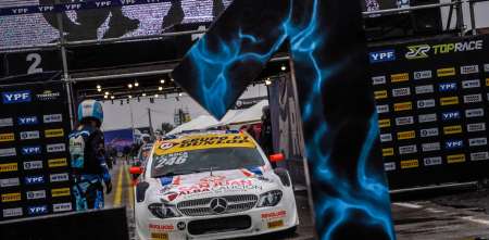 Top Race Junior: el "Colo" Roca sigue imbatible tras ganar la Final de 9 de Julio