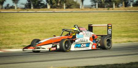 Fórmula Nacional: Stang ganó la primera carrera en Río Cuarto