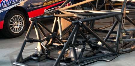 TC: comienza el armado de un Mustang para Trosset