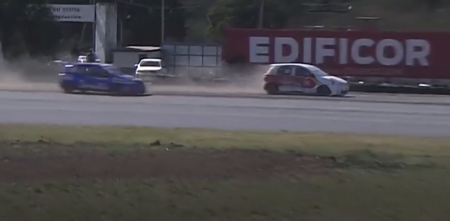 Turismo Pista: el toque que dejó a Bastidas fuera de la pelea en la final de la Clase 3