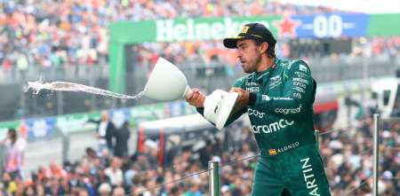 F1: la reacción de Alonso al saludo de Máxima Zorreguieta